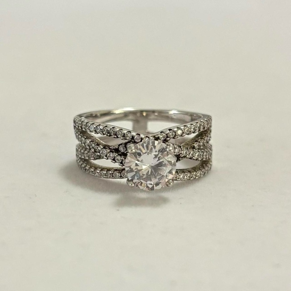 925 Sterling Silver Round Faux Diamond Chunky Band Blingy Engagement Ring Size 7